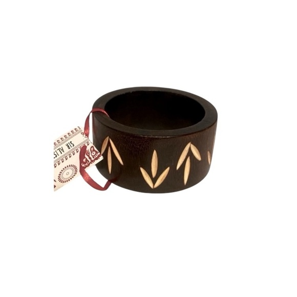 Sir Alistair Rae Bracelet Carved Wood Leaf Pattern Stackable Bangle NWT - Picture 1 of 3